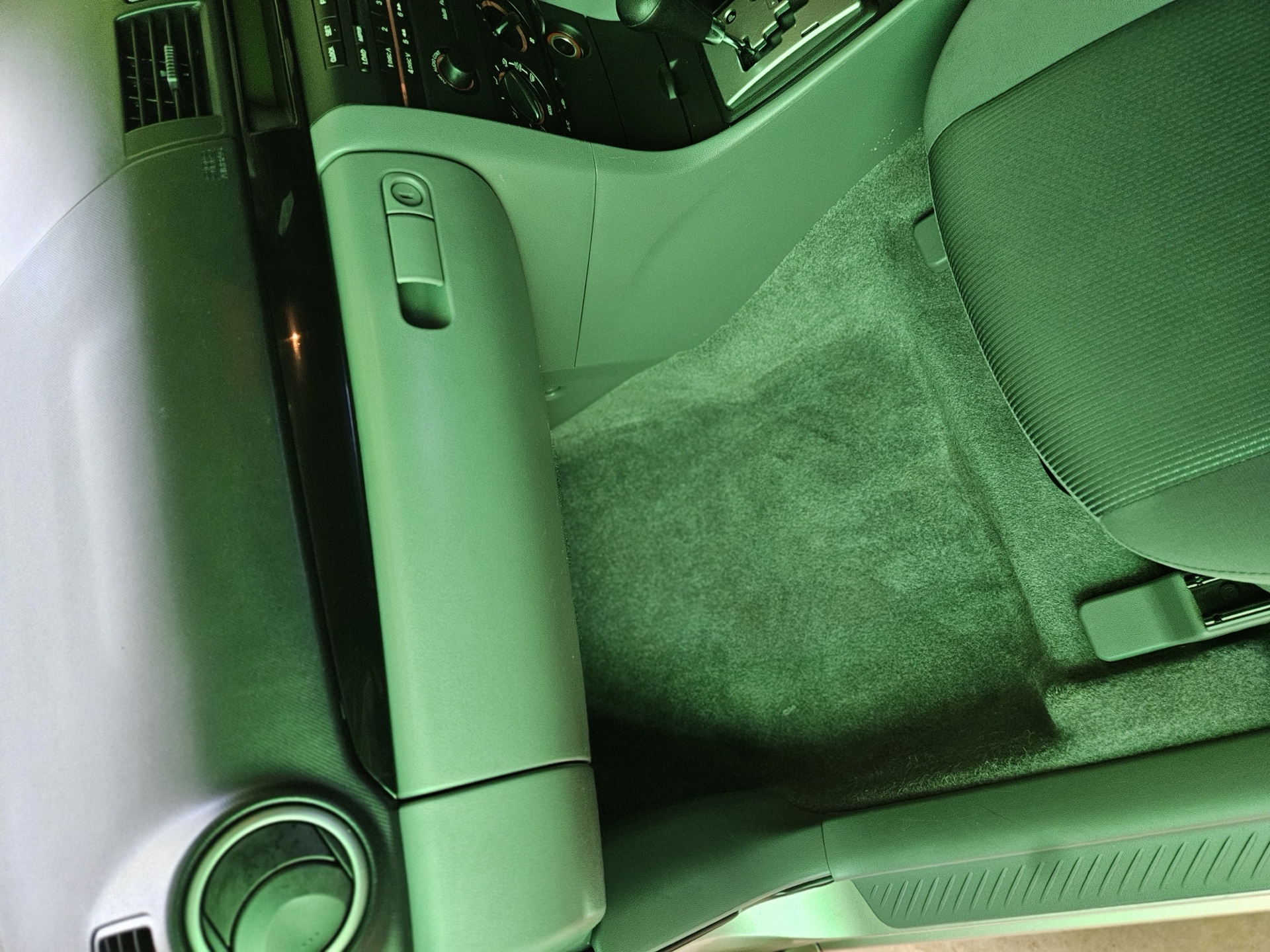 Dark car exterior polish