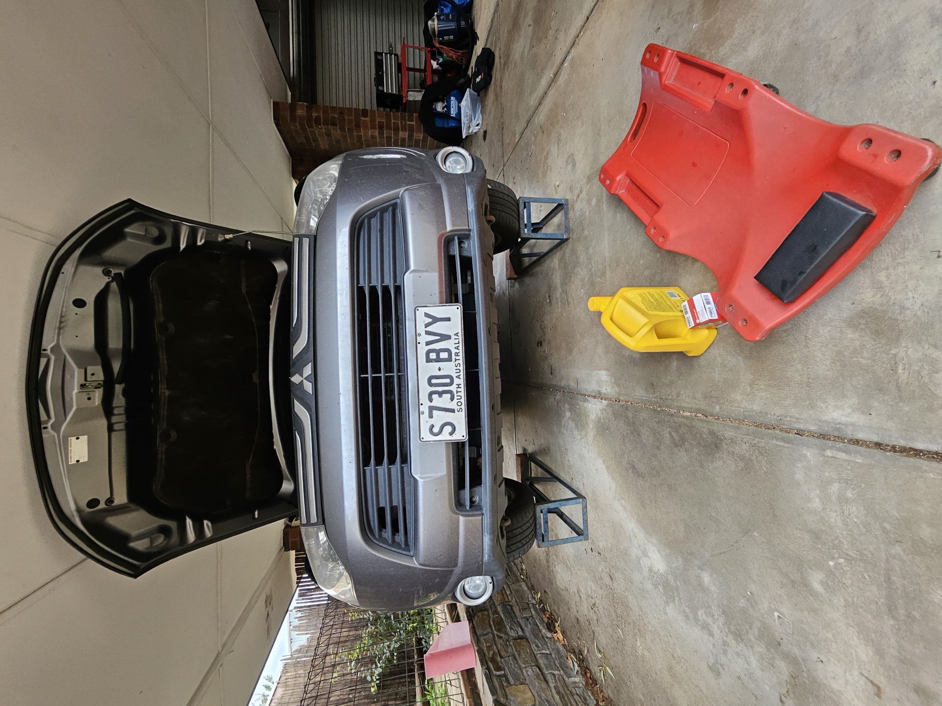 Engine bay service and inspection