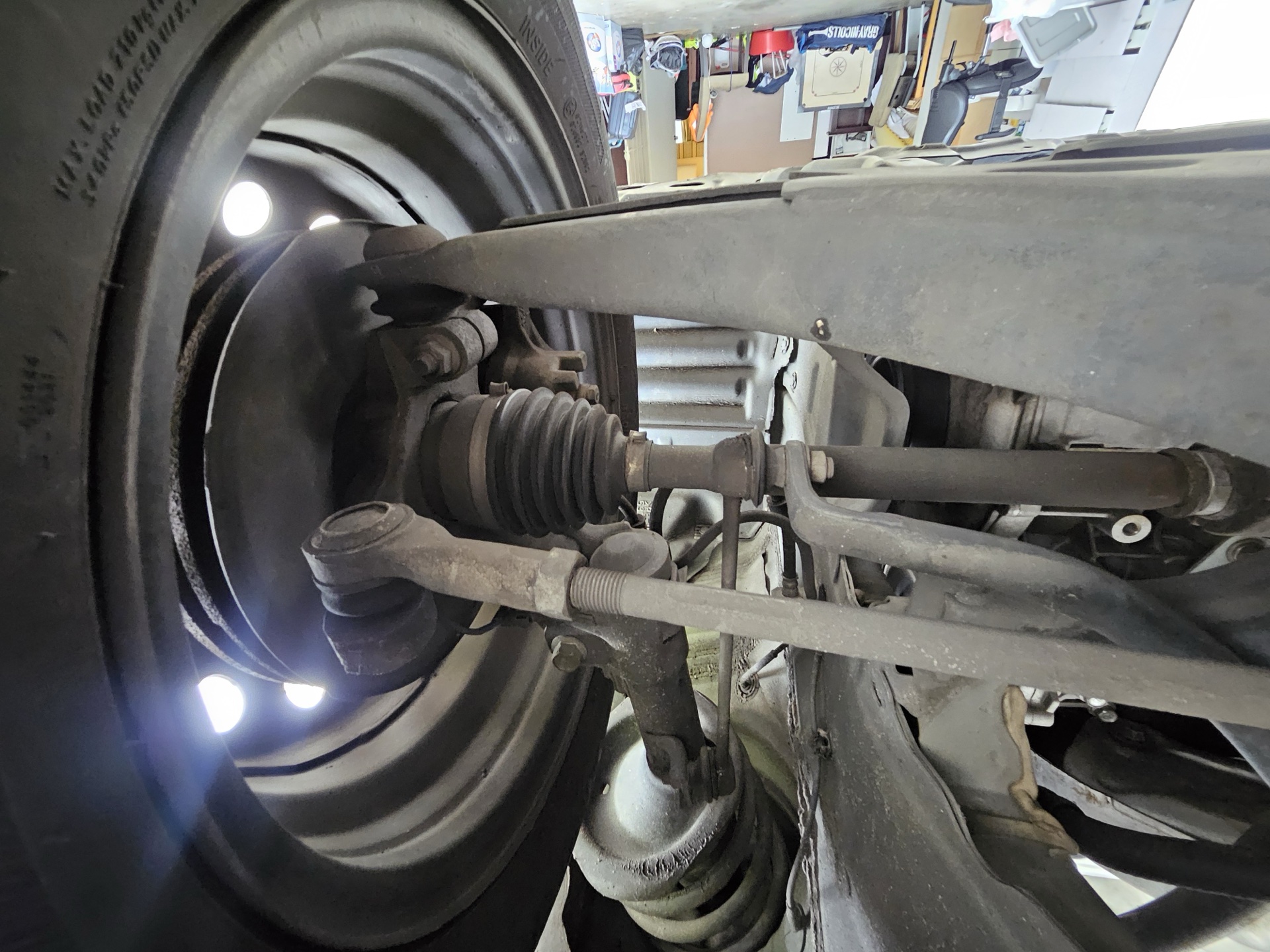 Engine oil level dipstick check